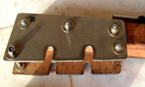 Ferrure de barre Vue Droite