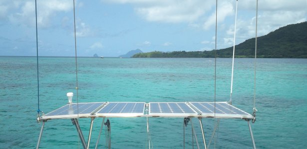 Panneaux solaires vue avant