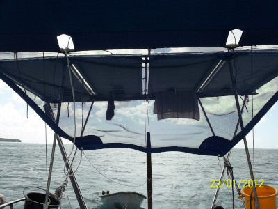 Ombrière et séchoir