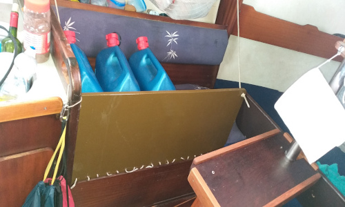 Planche à matosser à babord de face