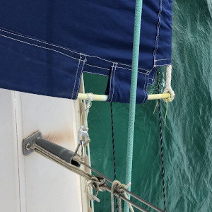 Taud Avant fixation Arrière Droite