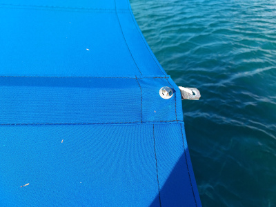 La mise en tension sur les lattes médianes